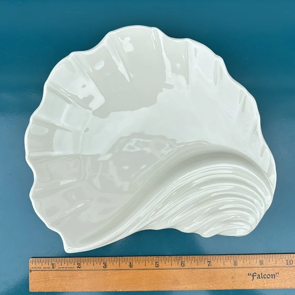 Vintage Ivory Lenox Clam Shell Serving Dish